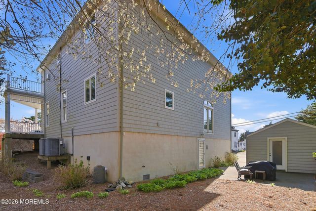 159 Harbor Inn Road, Bayville, NJ 08721