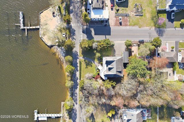 159 Harbor Inn Road, Bayville, NJ 08721