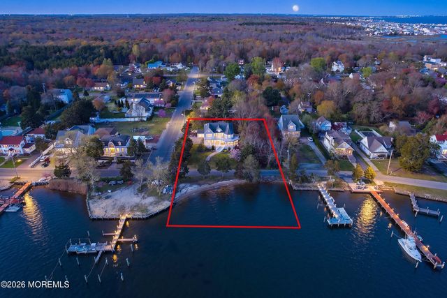 159 Harbor Inn Road, Bayville, NJ 08721