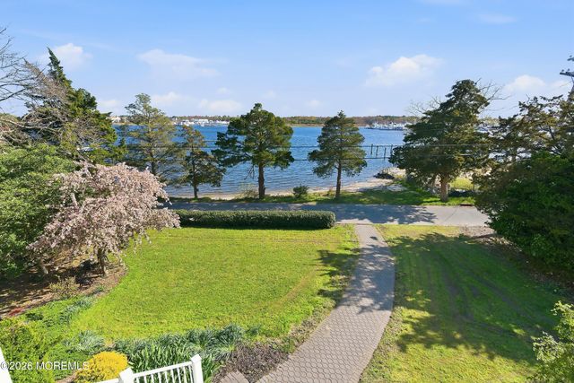 159 Harbor Inn Road, Bayville, NJ 08721