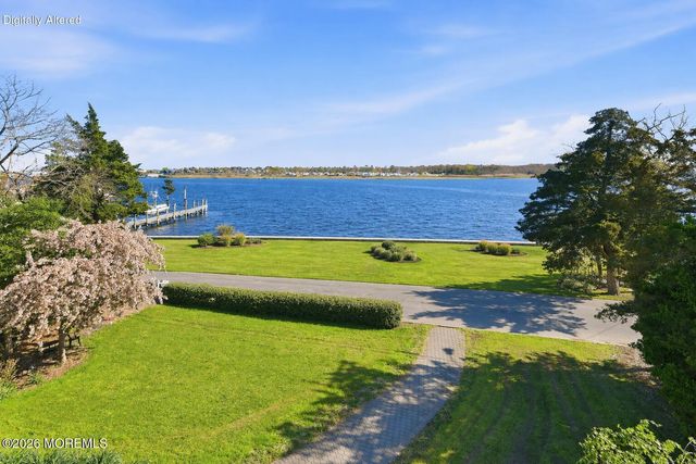 159 Harbor Inn Road, Bayville, NJ 08721