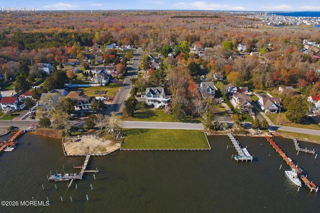 159 Harbor Inn Road, Bayville, NJ 08721