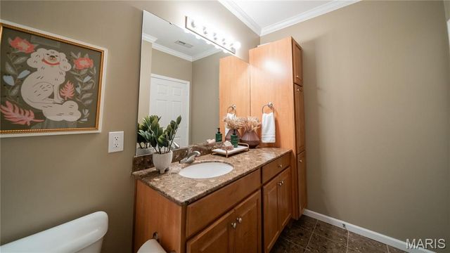 1251 Strassner Drive 2205, Brentwood, MO 63144