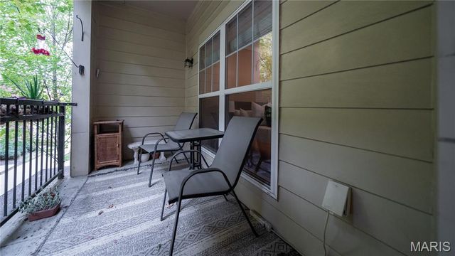 1251 Strassner Drive 2205, Brentwood, MO 63144