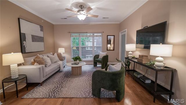 1251 Strassner Drive 2205, Brentwood, MO 63144