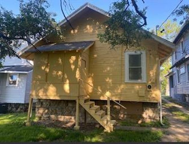 6227 Forest Avenue, Kansas City, MO 64110