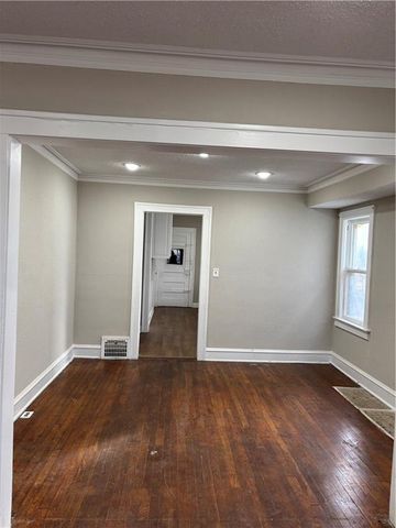 6227 Forest Avenue, Kansas City, MO 64110