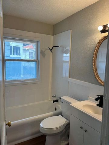 6227 Forest Avenue, Kansas City, MO 64110