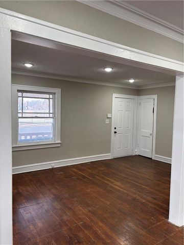 6227 Forest Avenue, Kansas City, MO 64110