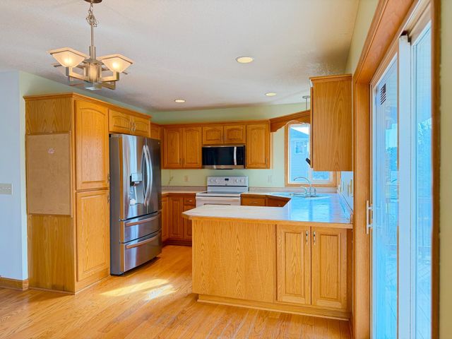 38634 Henna Circle, North Branch, MN 55056