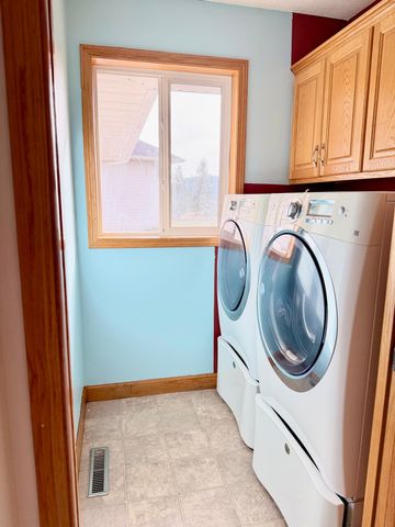 38634 Henna Circle, North Branch, MN 55056
