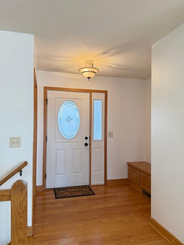 38634 Henna Circle, North Branch, MN 55056