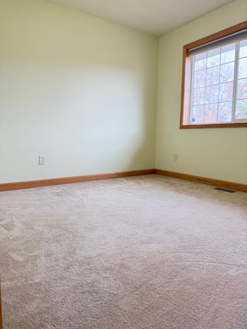 38634 Henna Circle, North Branch, MN 55056