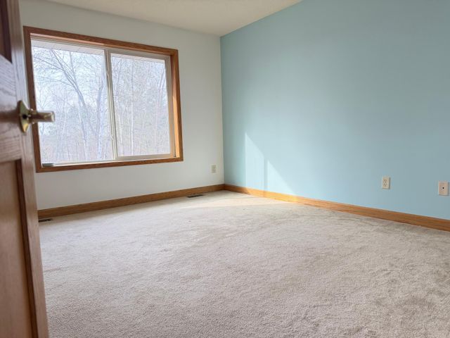 38634 Henna Circle, North Branch, MN 55056