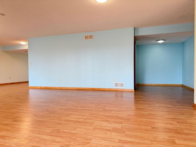 38634 Henna Circle, North Branch, MN 55056