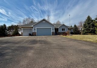 38634 Henna Circle, North Branch, MN 55056