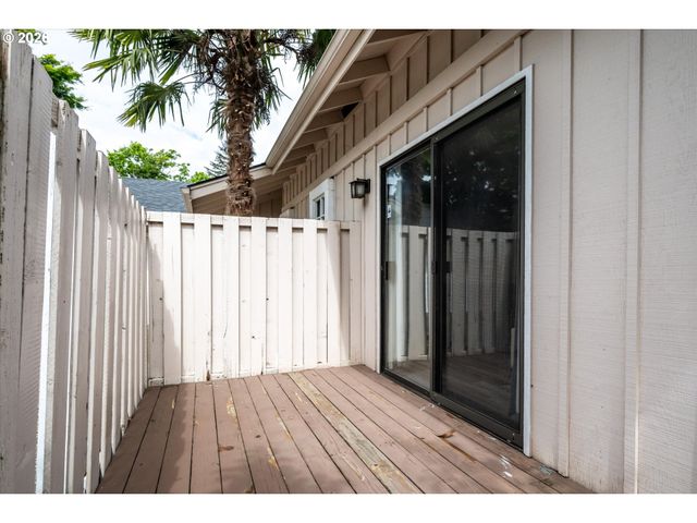 2775 ELYSIUM Ave, Eugene, OR 97401
