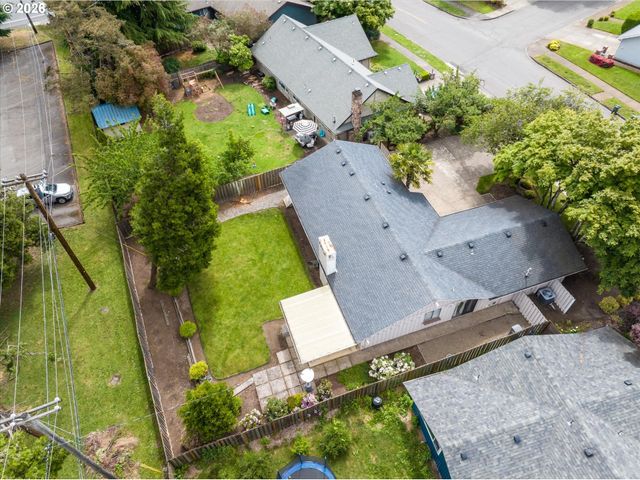 2775 ELYSIUM Ave, Eugene, OR 97401