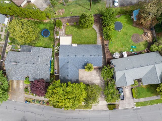 2775 ELYSIUM Ave, Eugene, OR 97401