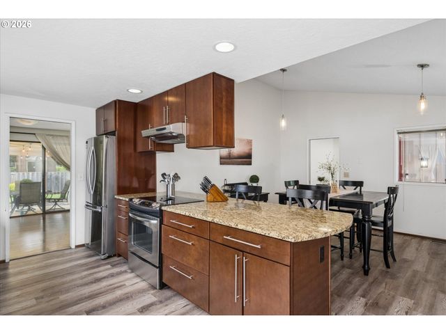 2775 ELYSIUM Ave, Eugene, OR 97401