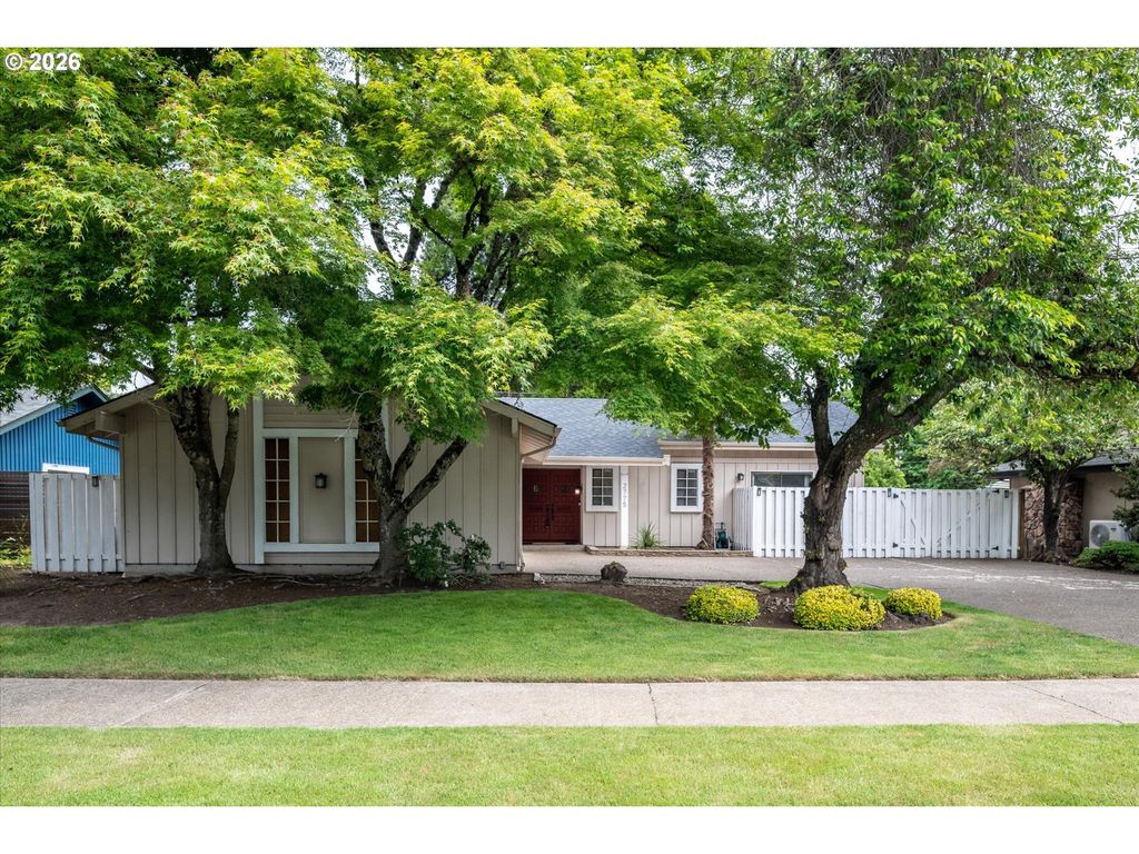 2775 ELYSIUM Ave, Eugene, OR 97401