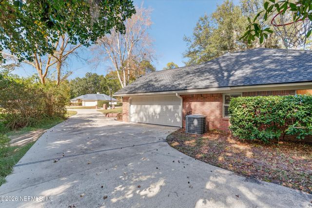 1754 LORD BYRON Lane, Jacksonville, FL 32223