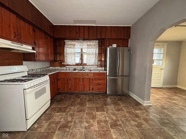 1117 S Lebanon Street, Lebanon, IN 46052