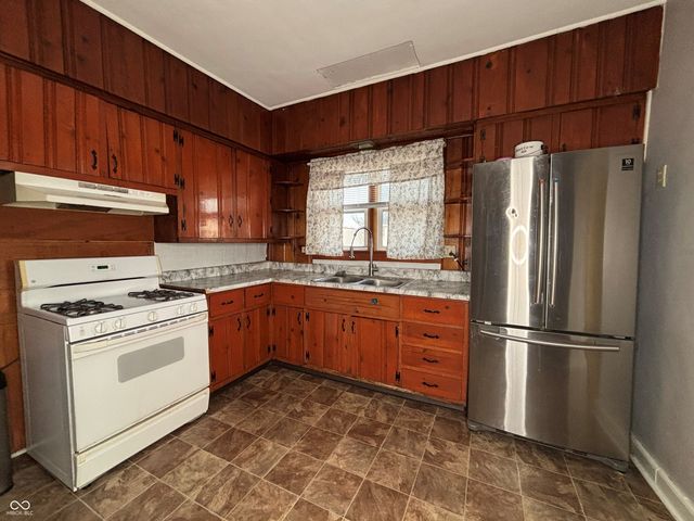 1117 S Lebanon Street, Lebanon, IN 46052