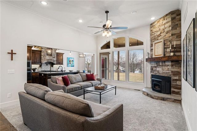 13 Timber Creek Circle, Platte City, MO 64079