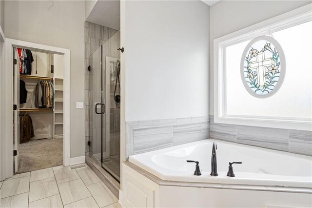 13 Timber Creek Circle, Platte City, MO 64079