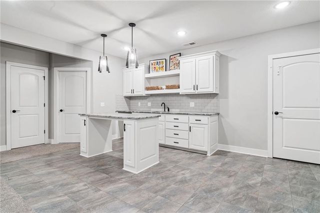 13 Timber Creek Circle, Platte City, MO 64079