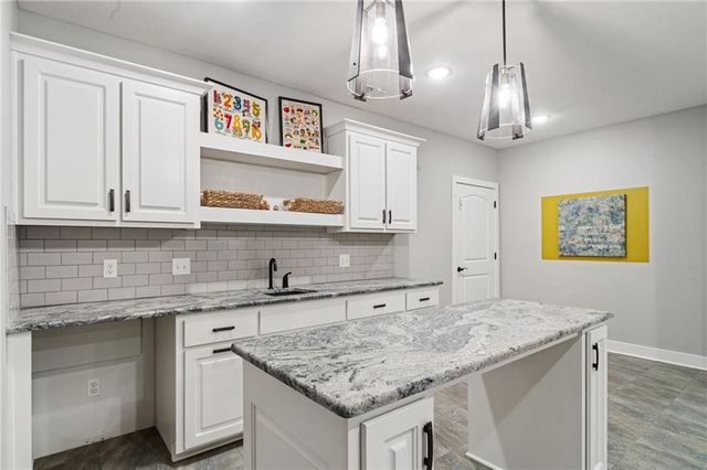 13 Timber Creek Circle, Platte City, MO 64079