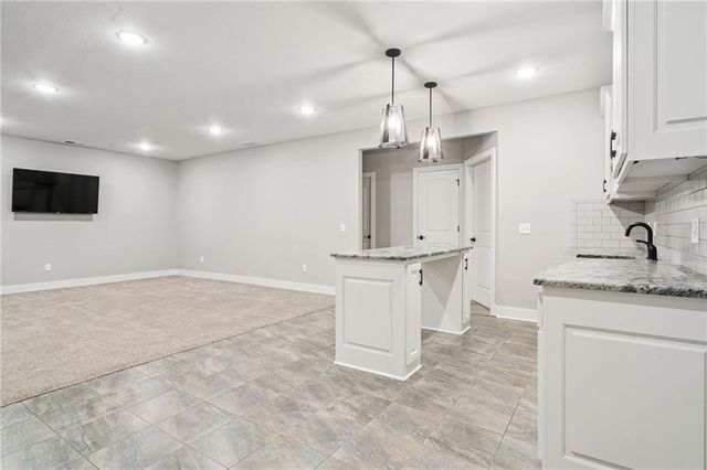 13 Timber Creek Circle, Platte City, MO 64079