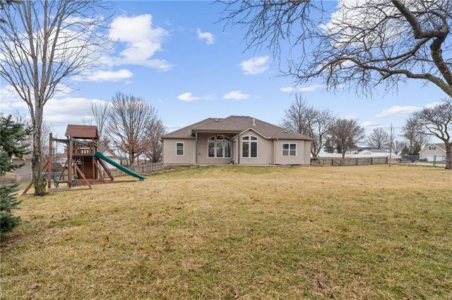 13 Timber Creek Circle, Platte City, MO 64079