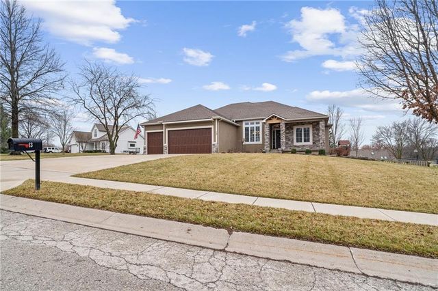 13 Timber Creek Circle, Platte City, MO 64079