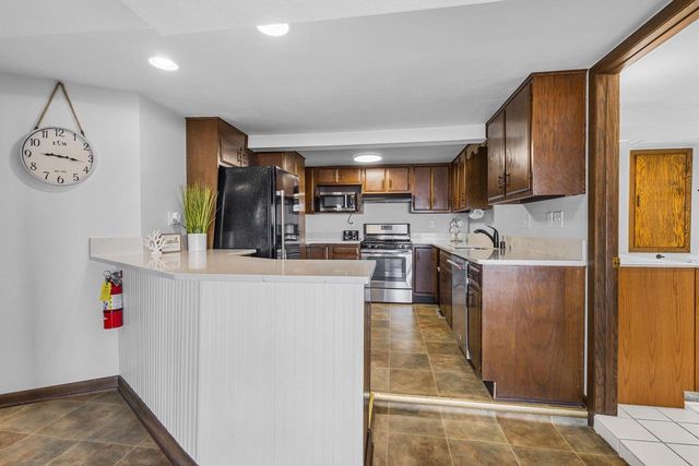 W9384 Ripley Road, Cambridge, WI 53523