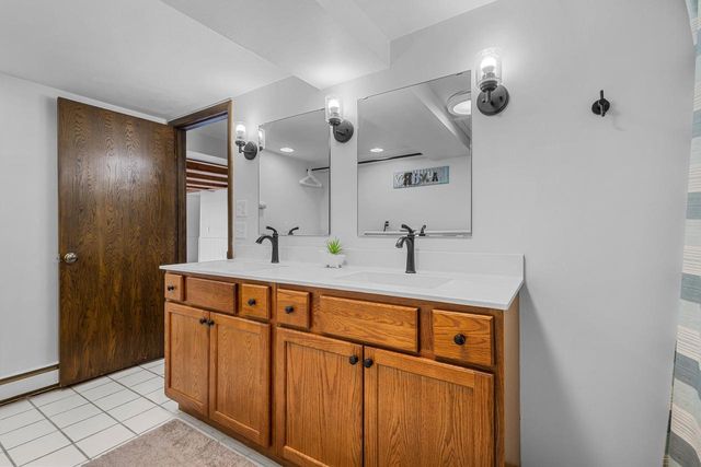 W9384 Ripley Road, Cambridge, WI 53523