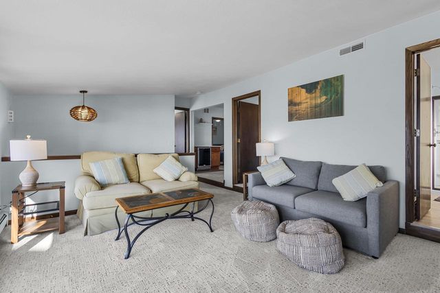 W9384 Ripley Road, Cambridge, WI 53523