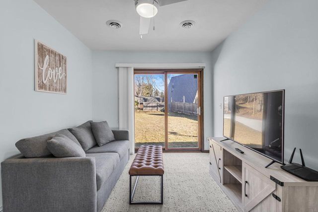 W9384 Ripley Road, Cambridge, WI 53523