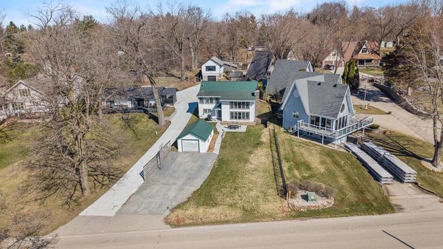 W9384 Ripley Road, Cambridge, WI 53523