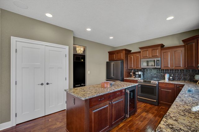 14308 Hickory Drive, Urbandale, IA 50323
