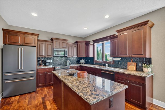 14308 Hickory Drive, Urbandale, IA 50323