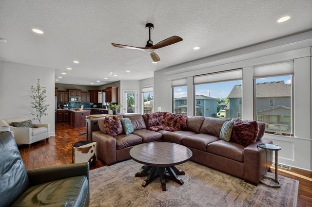 14308 Hickory Drive, Urbandale, IA 50323