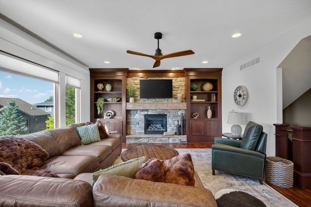 14308 Hickory Drive, Urbandale, IA 50323