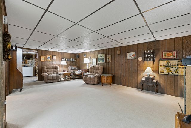 1129 Osterman Avenue, Deerfield, IL 60015