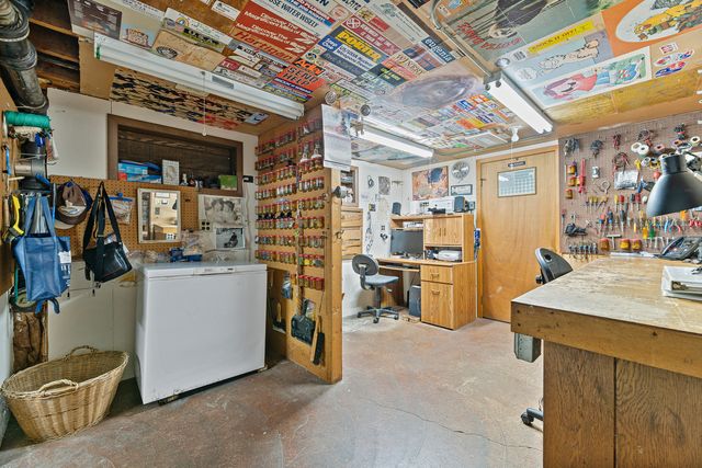 1129 Osterman Avenue, Deerfield, IL 60015