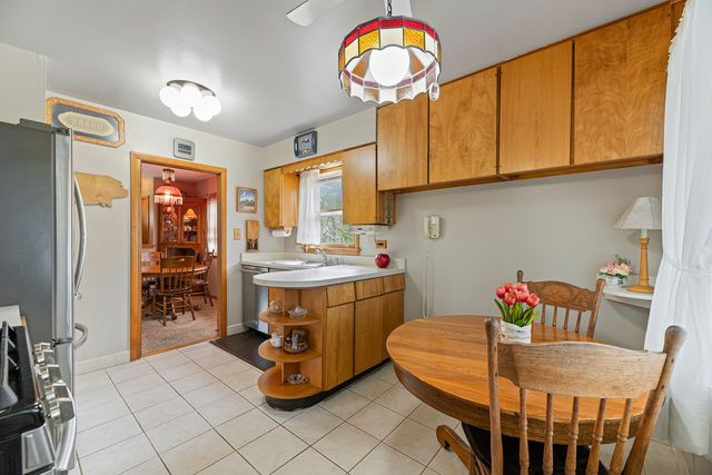 1129 Osterman Avenue, Deerfield, IL 60015