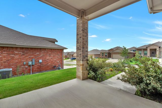 9752 New Bern Drive, Fort Worth, TX 76108