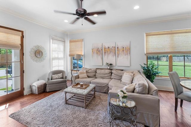 5196 Myrtle Trail Dr, Baton Rouge, LA 70820