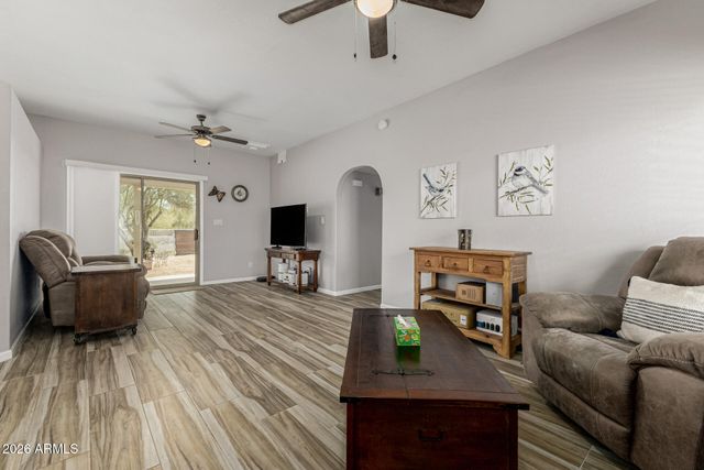 50019 N 23RD Avenue, New River, AZ 85087